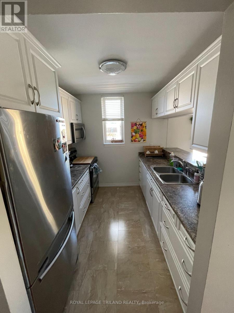 301 - 275 Queens Avenue, London East, Ontario  N6B 1X2 - Photo 10 - X12803572