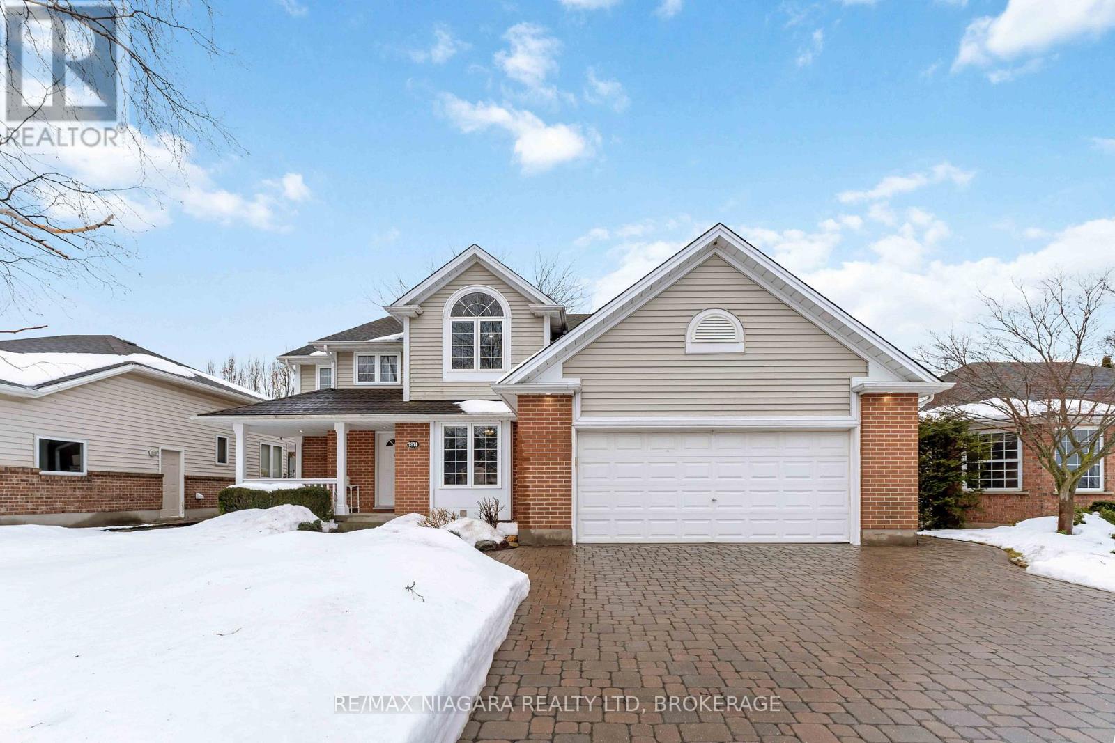 7874 Bishop Avenue, Niagara Falls, Ontario  L2H 3C6 - Photo 2 - X12784940