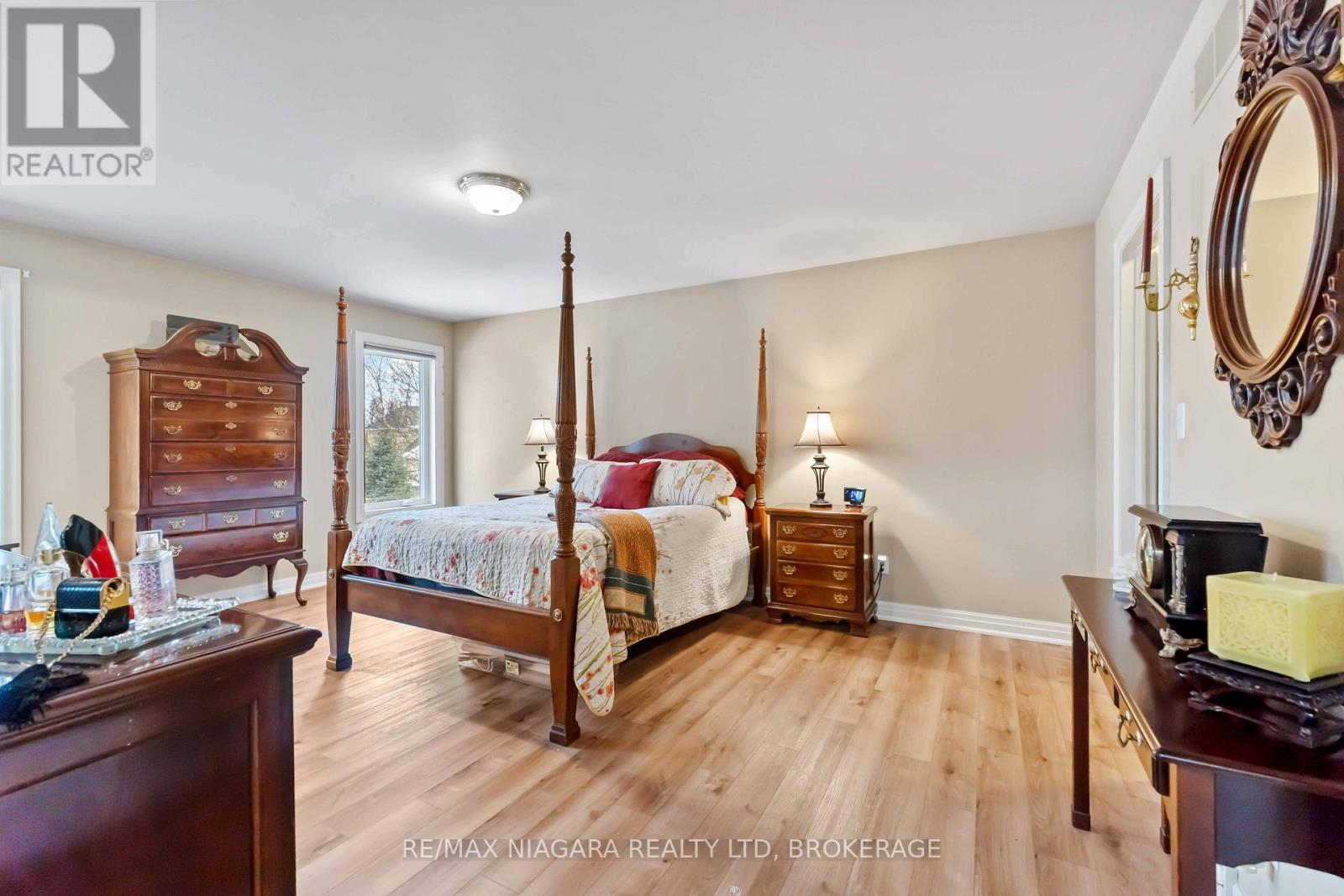 7874 Bishop Avenue, Niagara Falls, Ontario  L2H 3C6 - Photo 12 - X12784940