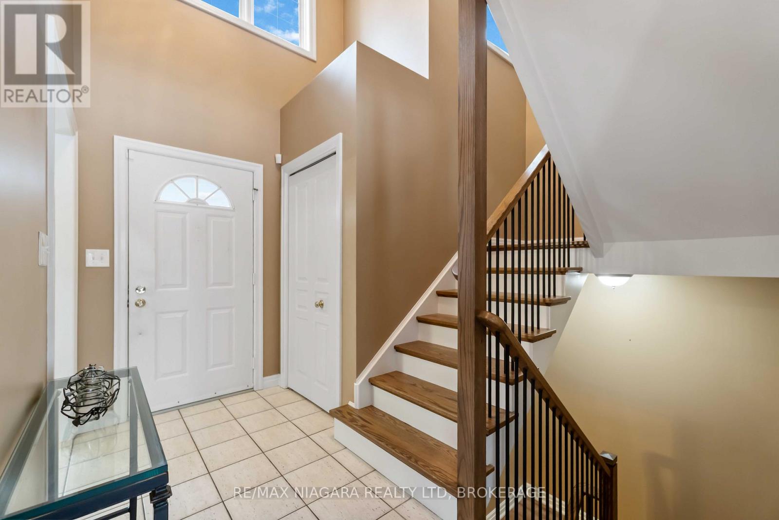 7874 Bishop Avenue, Niagara Falls, Ontario  L2H 3C6 - Photo 4 - X12784940