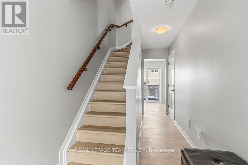 402 Sadar Private, Ottawa, Ontario  K2J 3T3 - Photo 6 - X12803462