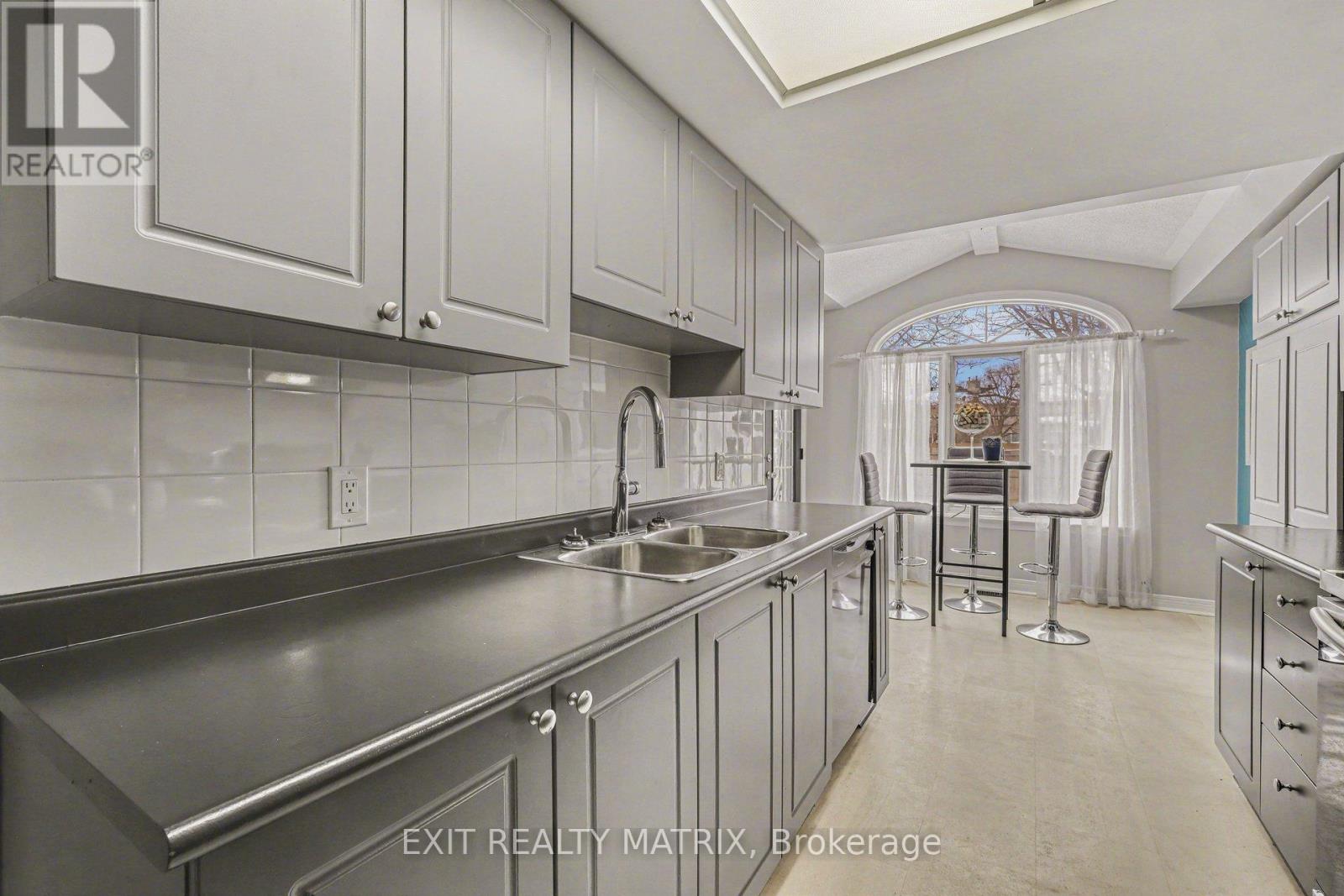 65 Locheland Crescent, Ottawa, Ontario  K2G 6H2 - Photo 18 - X12803470