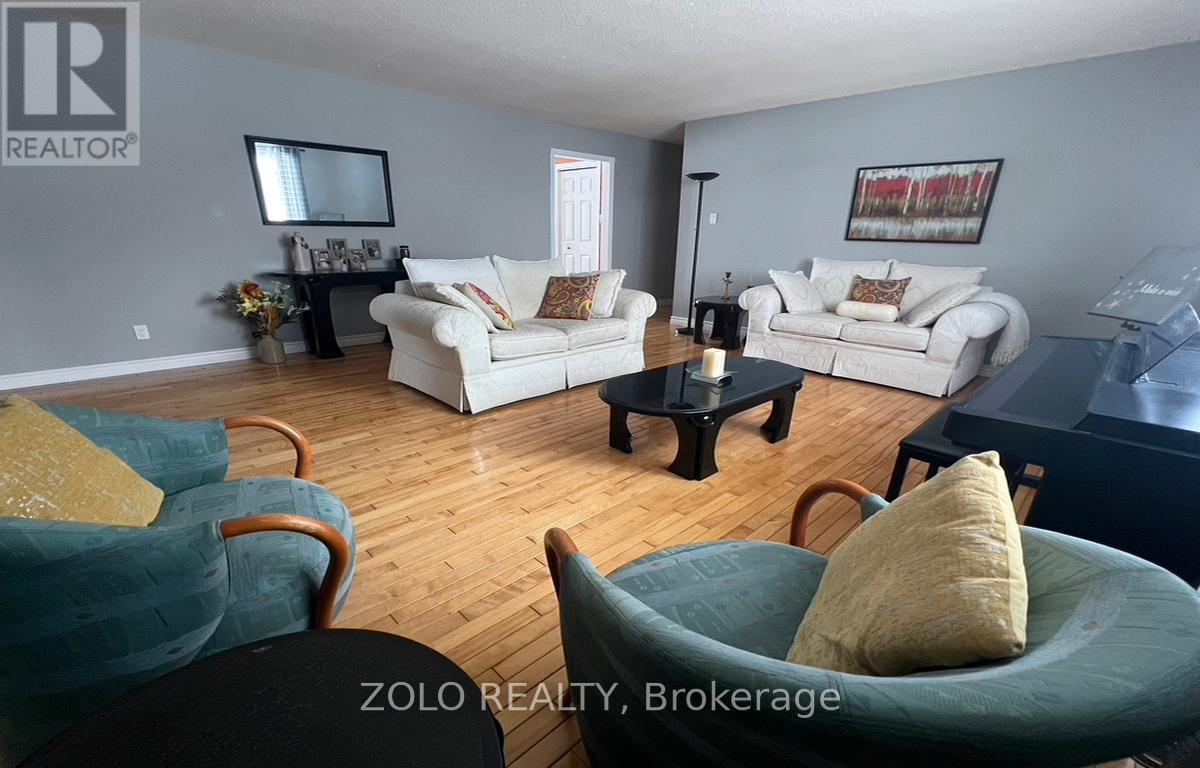 6546 Clifford Avenue, South Glengarry, Ontario  K6H 7H9 - Photo 14 - X12803522