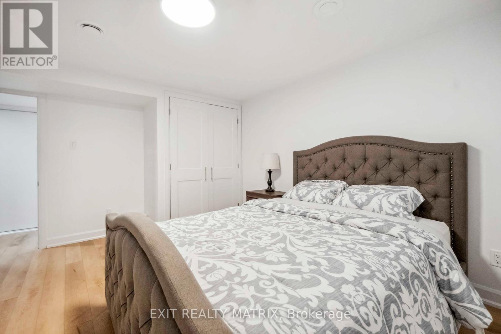 B - 848 Willow Avenue, Ottawa, Ontario  K1E 1C5 - Photo 16 - X12803542