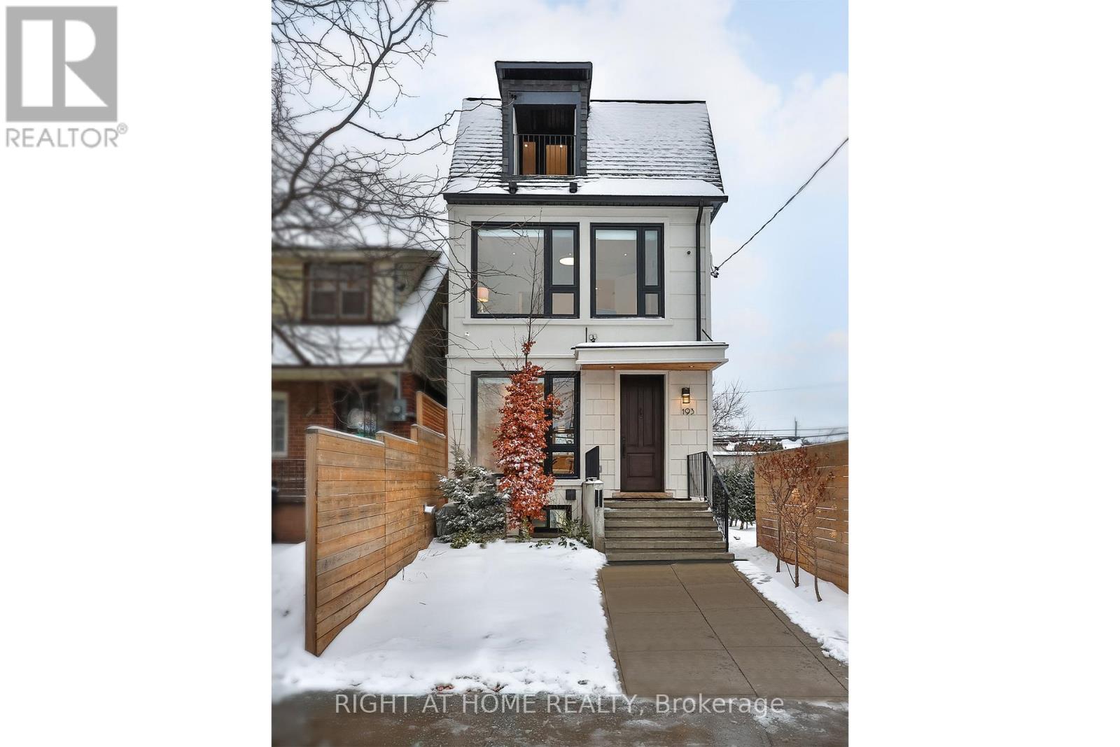 193 WINNETT AVENUE, Toronto, Ontario