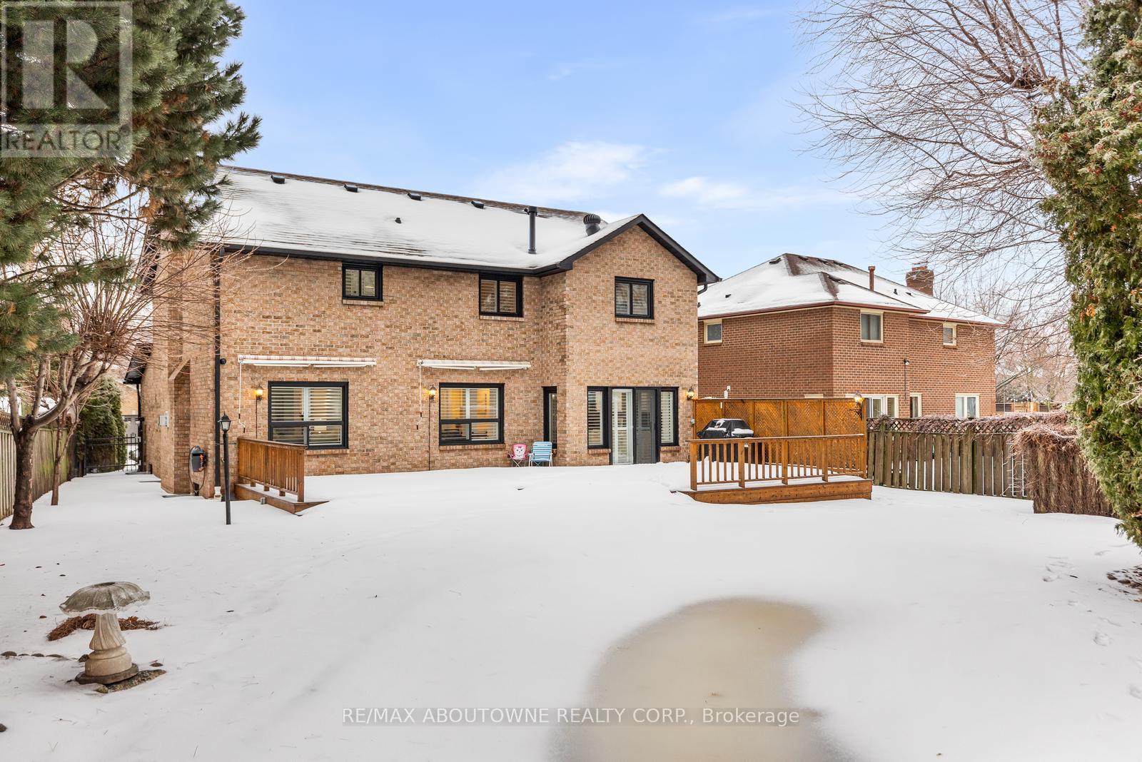 1324 Birchcliff Drive, Oakville, Ontario  L6M 2A4 - Photo 45 - W12802988