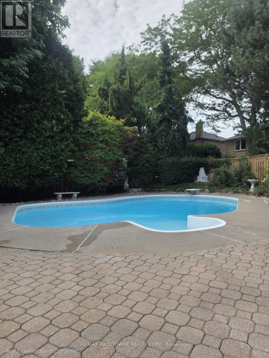 1324 Birchcliff Drive, Oakville, Ontario  L6M 2A4 - Photo 48 - W12802988