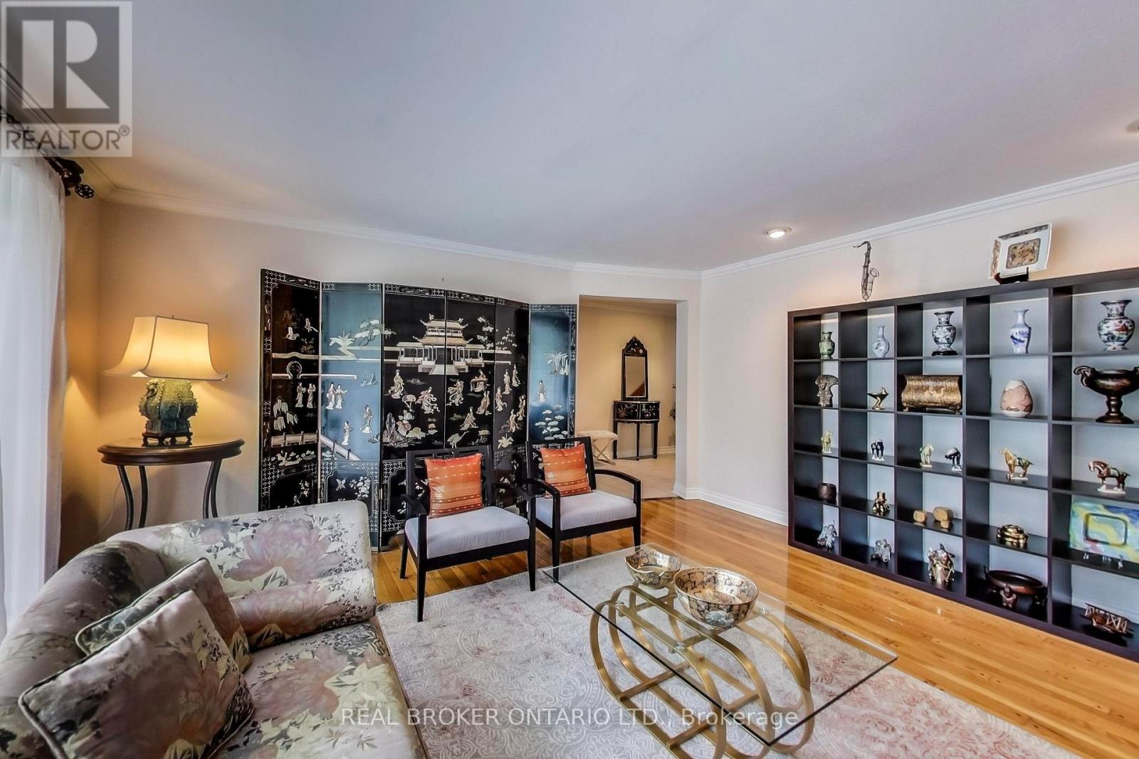 48 Silvergrove Road, Toronto, Ontario  M2L 2N6 - Photo 10 - C12803436