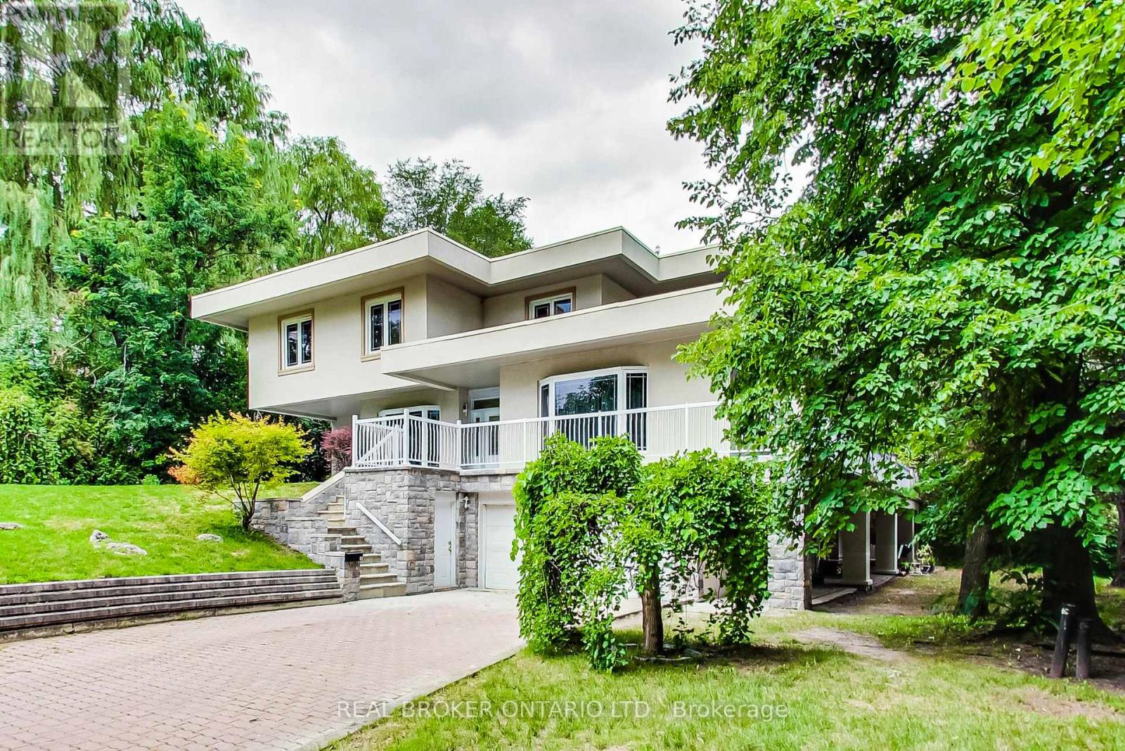 48 Silvergrove Road, Toronto, Ontario  M2L 2N6 - Photo 3 - C12803436
