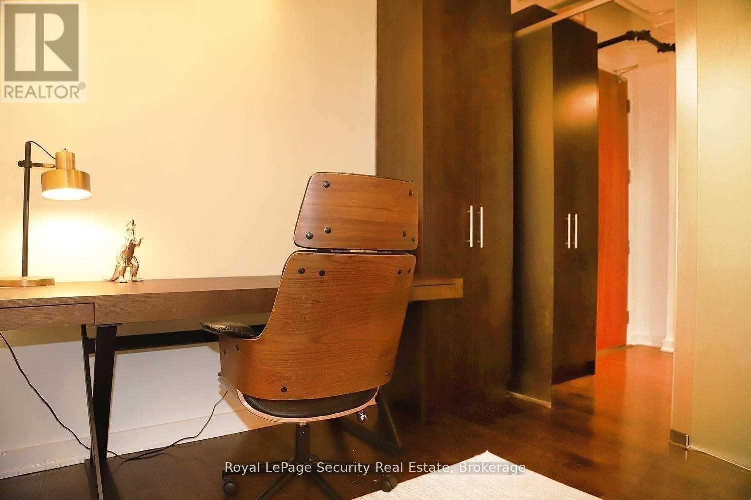 208 - 43 Hanna Avenue, Toronto, Ontario  M6K 1X1 - Photo 19 - C12803478