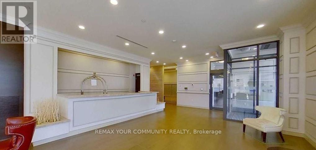 Ph03 - 35 Saranac Boulevard, Toronto, Ontario  M6A 2G5 - Photo 2 - C12803510