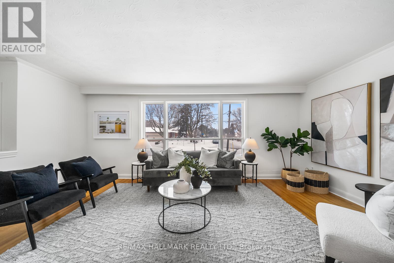 211 Newton Drive, Toronto, Ontario  M2M 2P2 - Photo 7 - C12803512