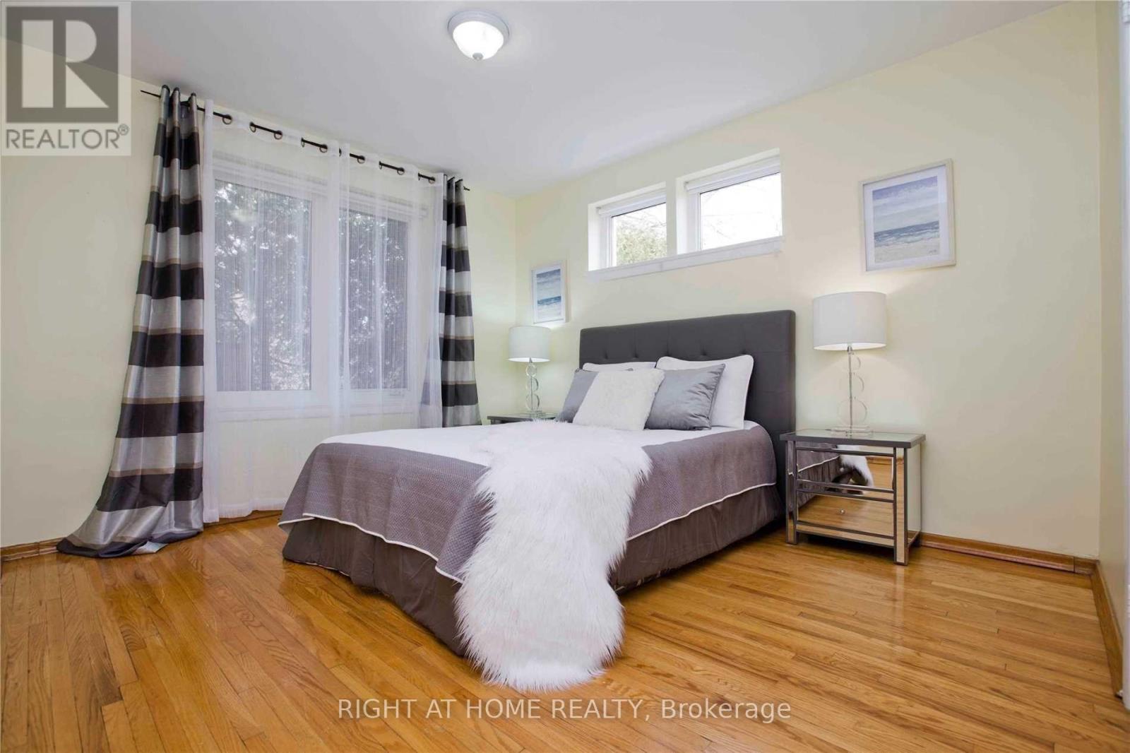 46 Overton Crescent, Toronto, Ontario  M3B 2V2 - Photo 7 - C12803536