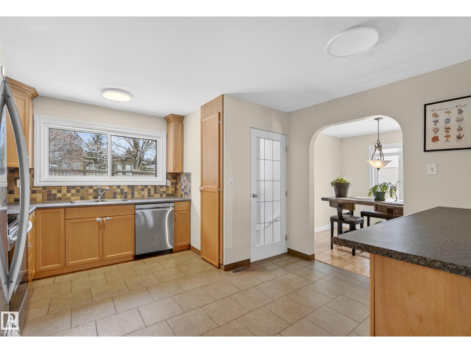 21 Laydon Dr, St. Albert, Alberta  T8N 2N1 - Photo 9 - E4474152