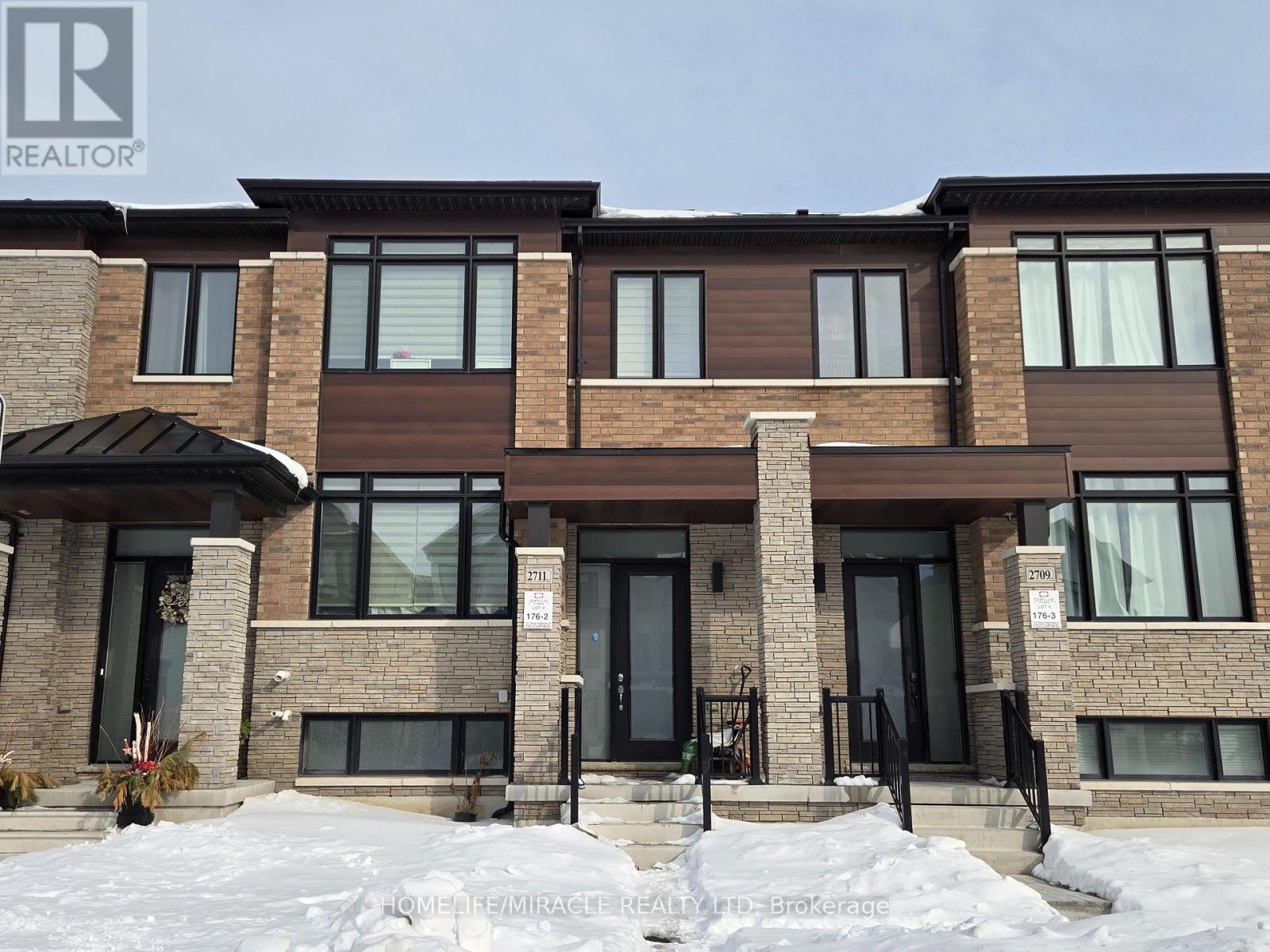 2711 PETER MATTHEWS DRIVE, Pickering, Ontario