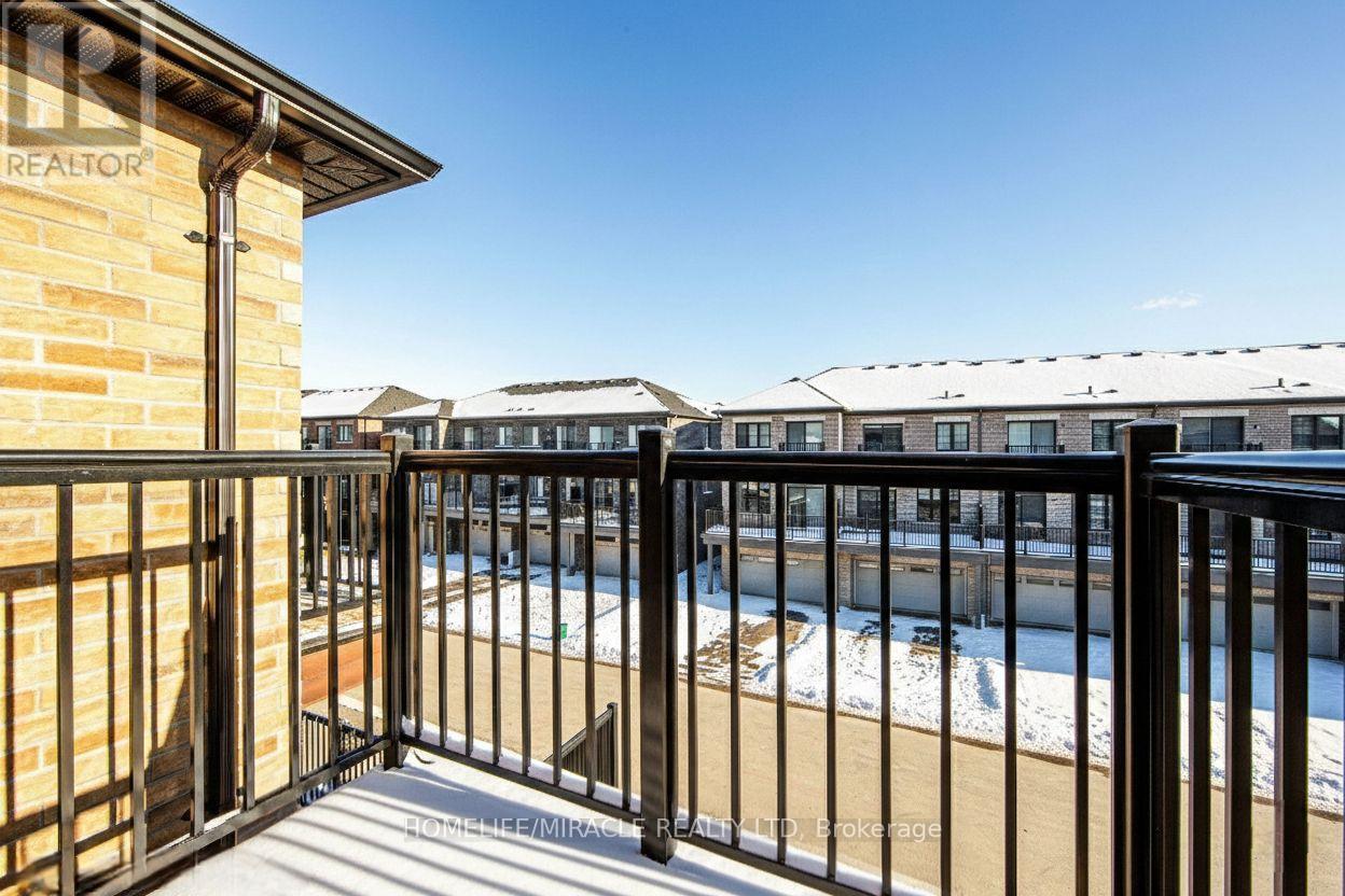 2711 Peter Matthews Drive, Pickering, Ontario  L1X 0M2 - Photo 3 - E12803506