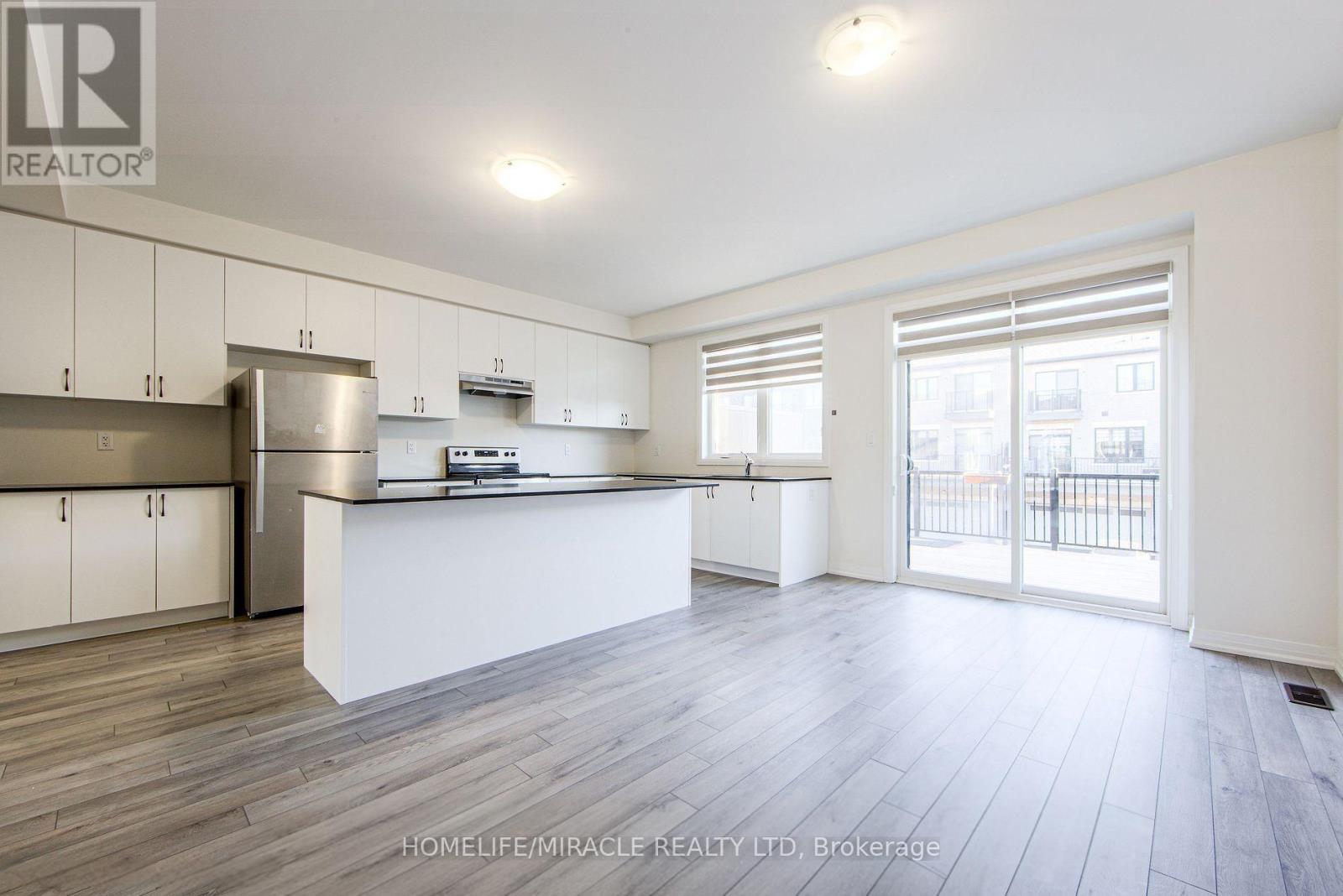 2711 Peter Matthews Drive, Pickering, Ontario  L1X 0M2 - Photo 6 - E12803506