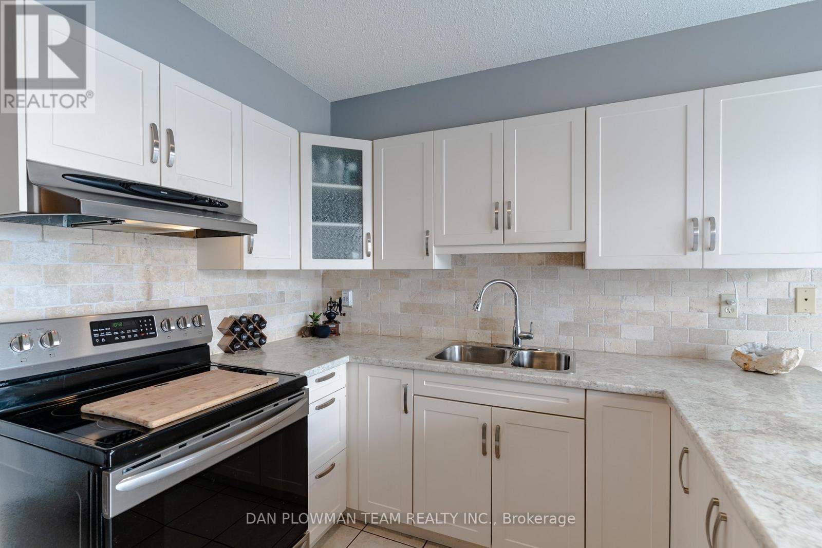 501 - 80 Athol Street E, Oshawa, Ontario  L1H 8B7 - Photo 15 - E12803566