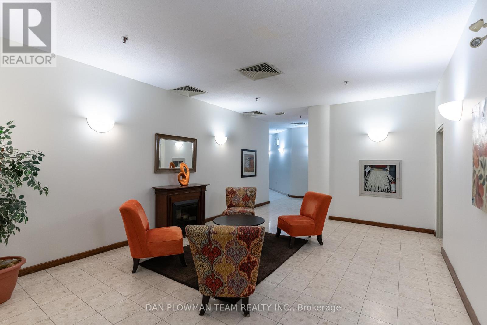 501 - 80 Athol Street E, Oshawa, Ontario  L1H 8B7 - Photo 6 - E12803566