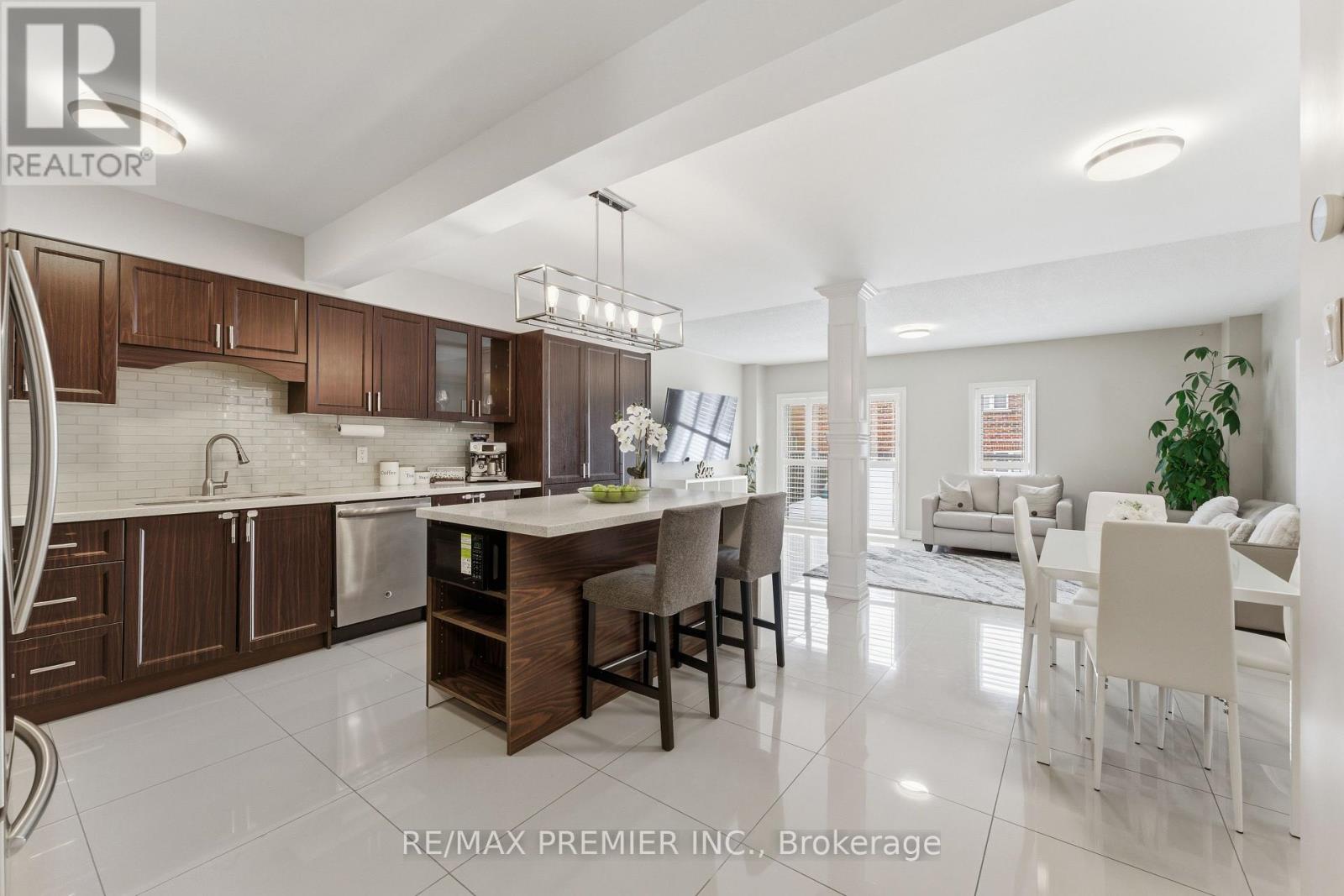 58 MARTINI DRIVE, Richmond Hill, Ontario