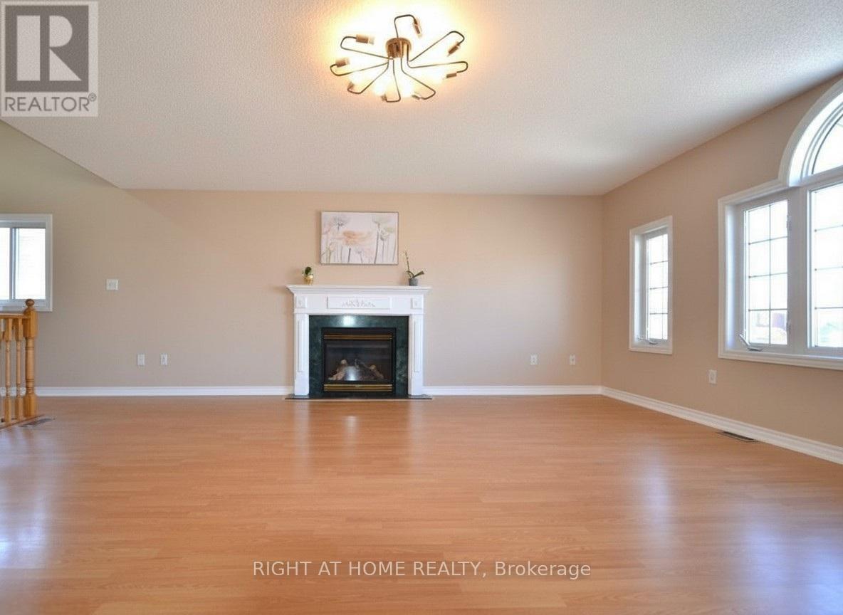 Upper Level - 129 Dean Avenue, Barrie (Painswick South), Ontario  L4N 0V6 - Photo 4 - S12803570