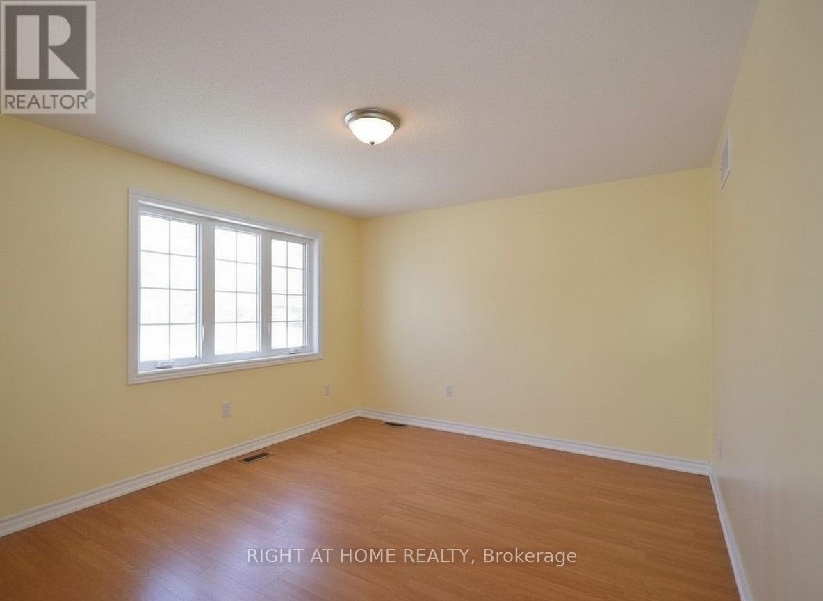 Upper Level - 129 Dean Avenue, Barrie (Painswick South), Ontario  L4N 0V6 - Photo 7 - S12803570