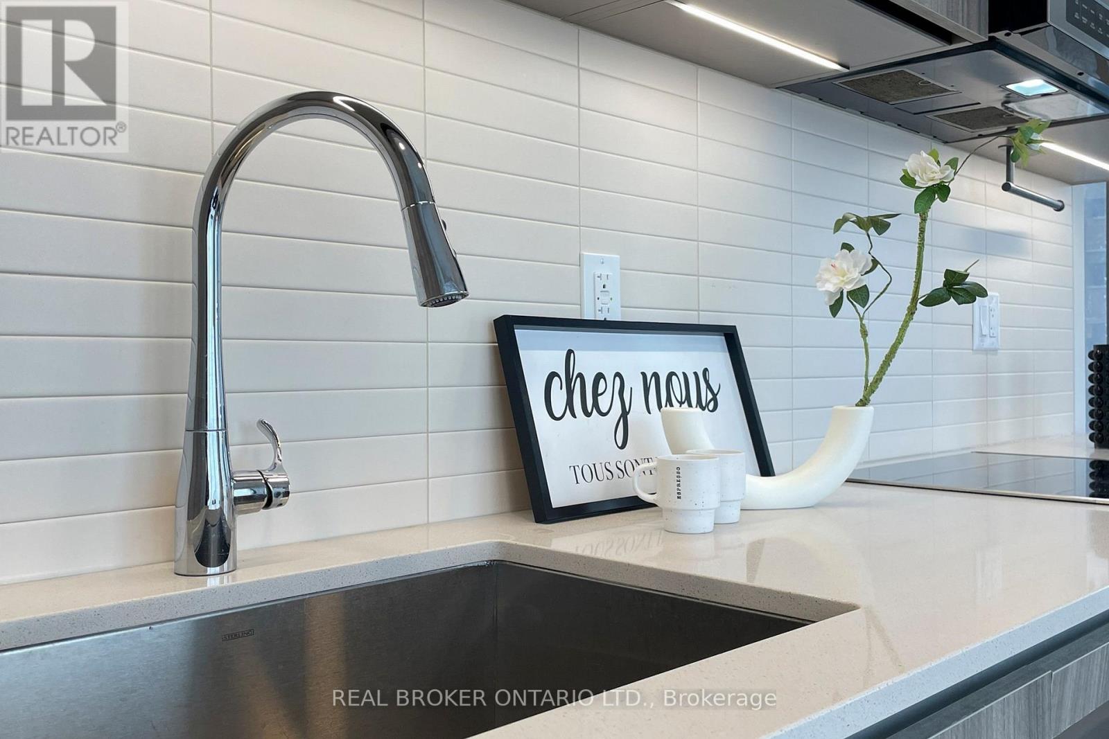 4103 - 8 Cumberland Street, Toronto, Ontario  M4W 0B6 - Photo 13 - C12802914