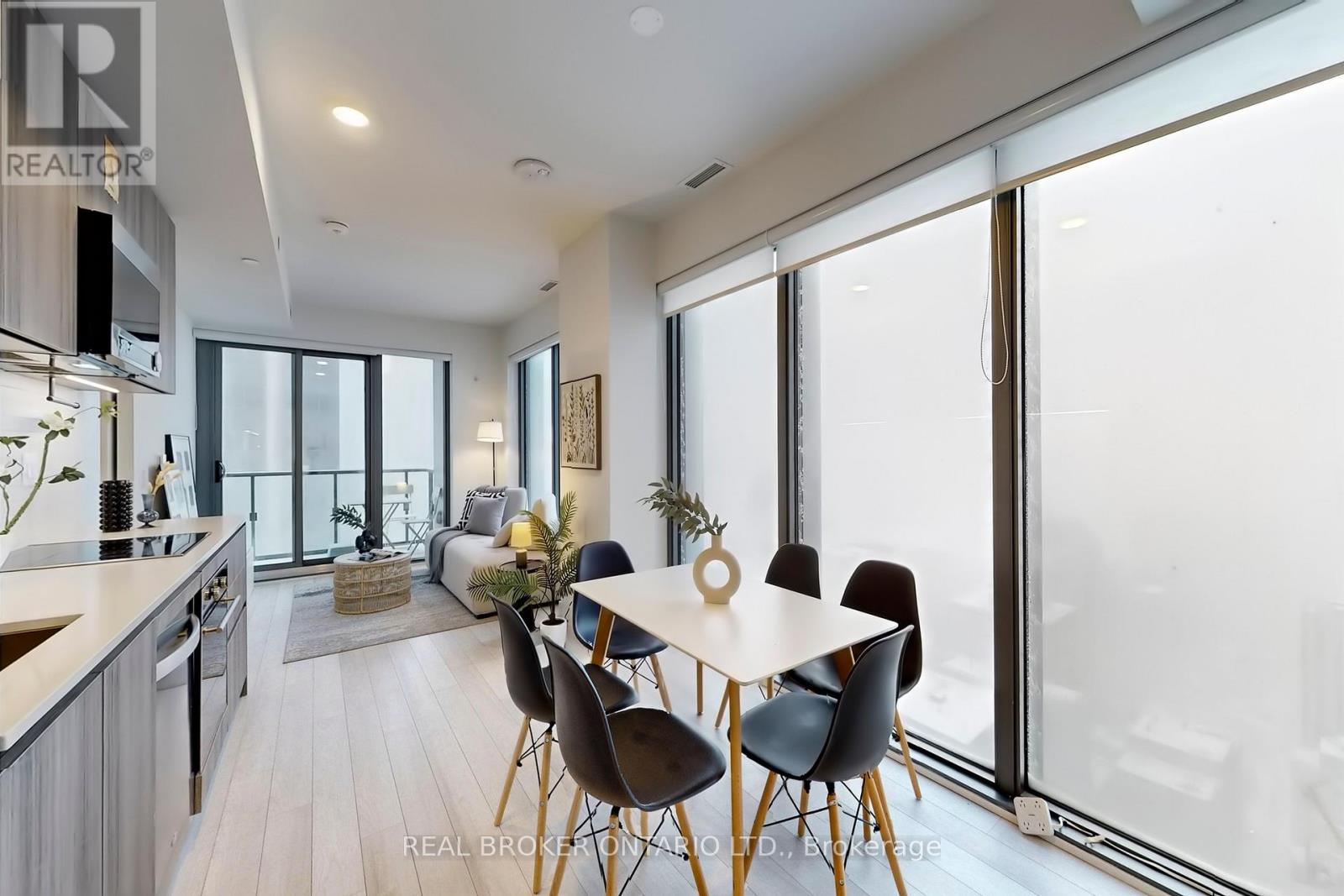 4103 - 8 Cumberland Street, Toronto, Ontario  M4W 0B6 - Photo 7 - C12802914