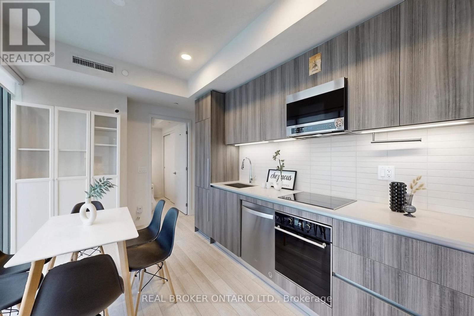 4103 - 8 Cumberland Street, Toronto, Ontario  M4W 0B6 - Photo 8 - C12802914