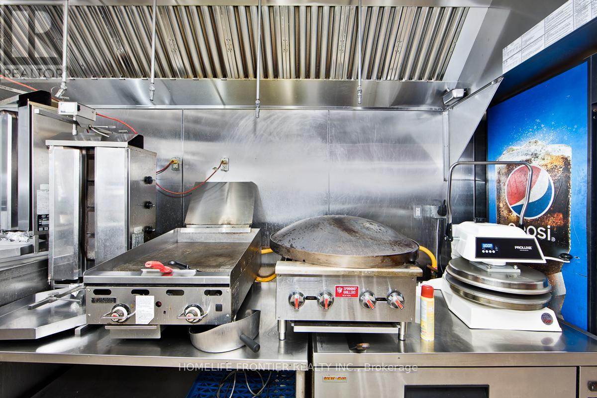 642 Yonge Street, Barrie (Painswick South), Ontario  L4N 4E6 - Photo 5 - S12730838