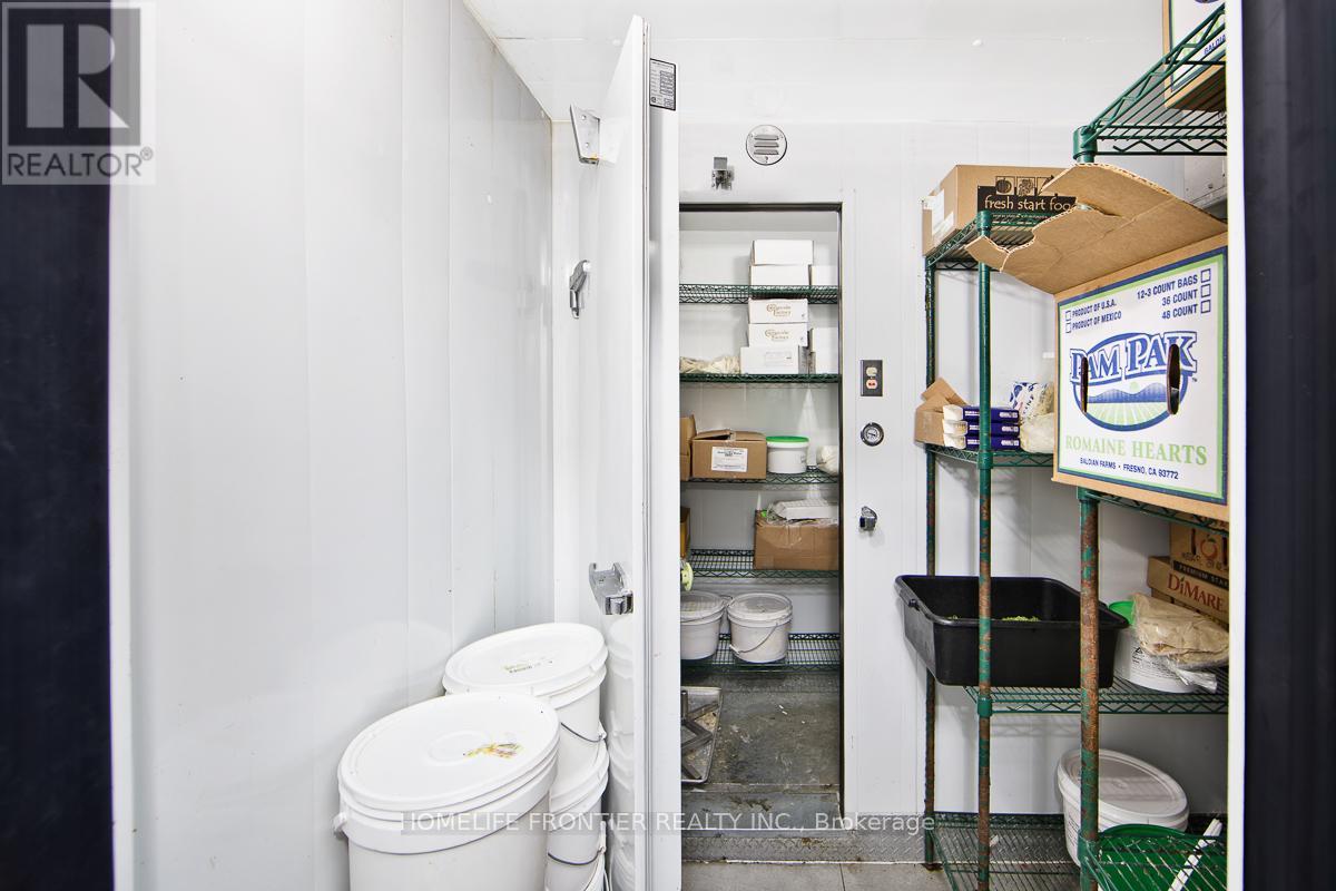 642 Yonge Street, Barrie (Painswick South), Ontario  L4N 4E6 - Photo 7 - S12730838