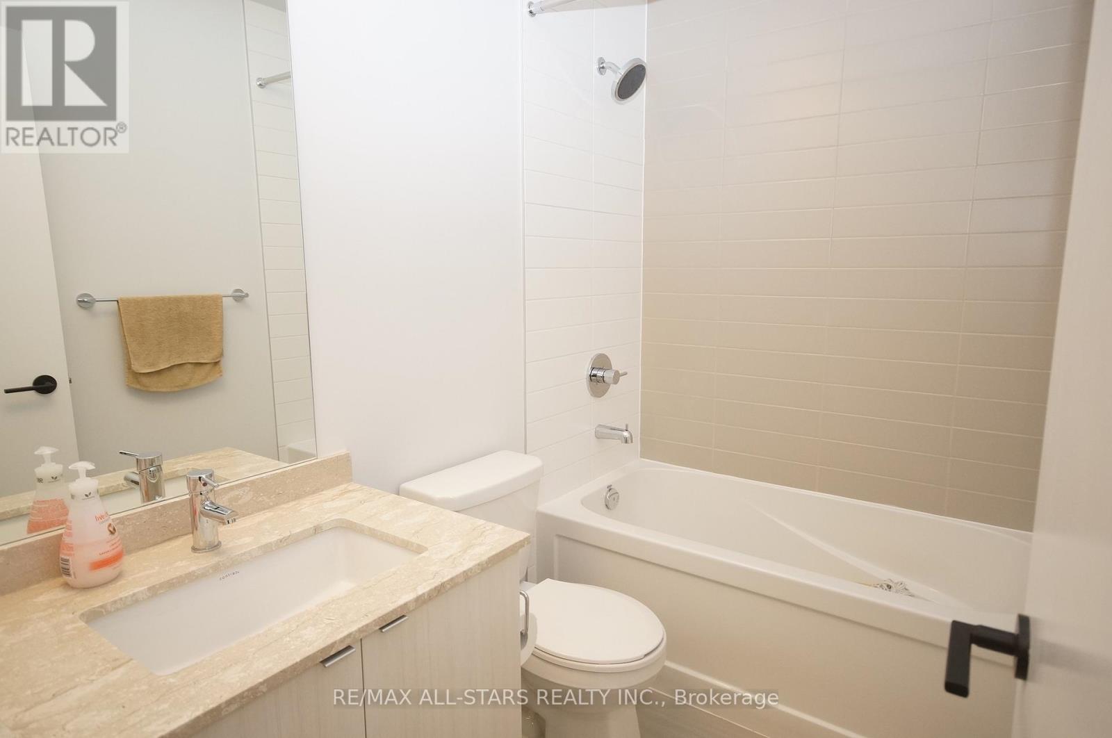 #301 - 4085 Parkside Village Drive W, Mississauga, Ontario  L5B 0K9 - Photo 12 - W12803426