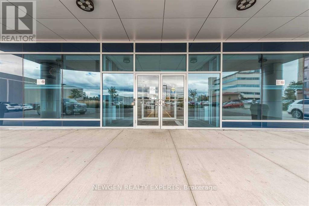 314 - 218 Export Boulevard, Mississauga, Ontario  L5S 0A7 - Photo 2 - W12803438