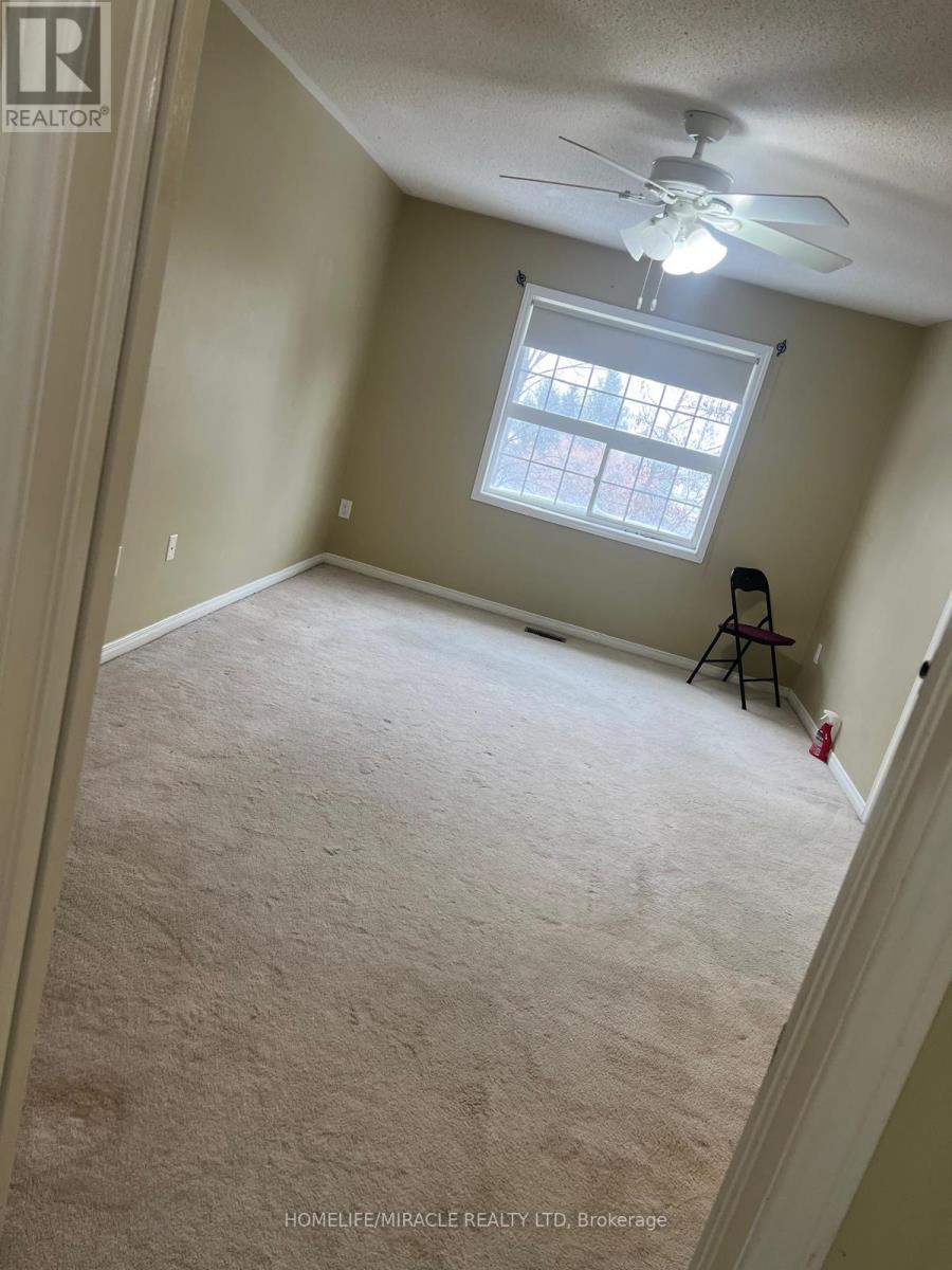 33 Revelstoke Place, Brampton (Sandringham-Wellington), Ontario  L6R 3G3 - Photo 15 - W12803450