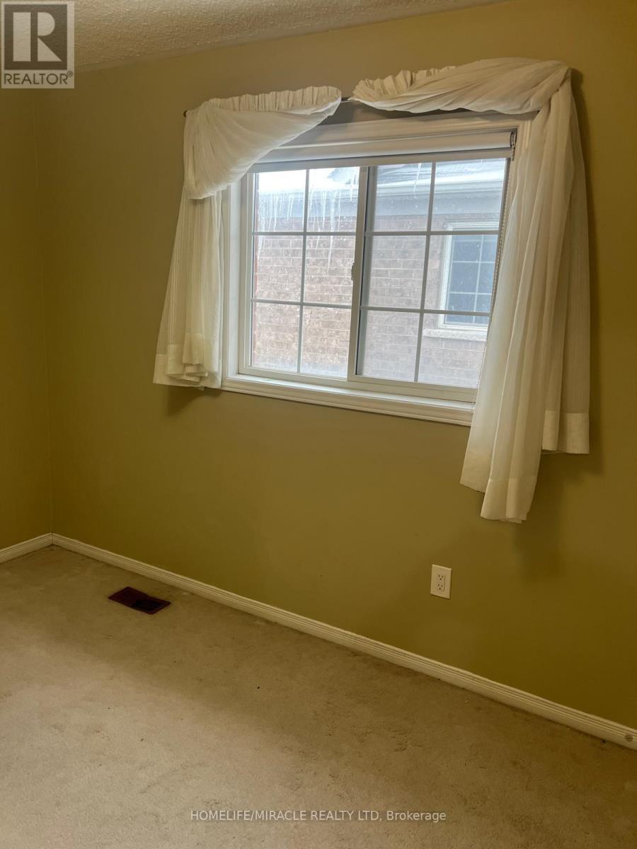 33 Revelstoke Place, Brampton (Sandringham-Wellington), Ontario  L6R 3G3 - Photo 16 - W12803450