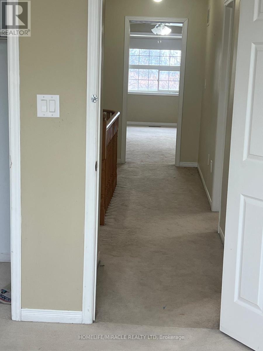 33 Revelstoke Place, Brampton (Sandringham-Wellington), Ontario  L6R 3G3 - Photo 23 - W12803450