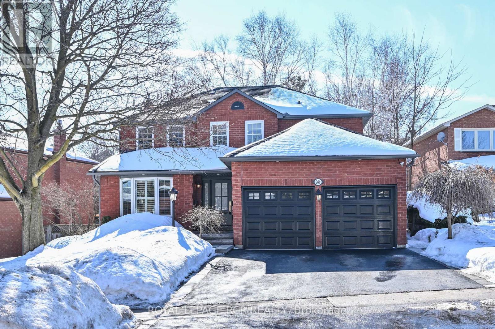 208 KENSINGTON PLACE, Orangeville, Ontario