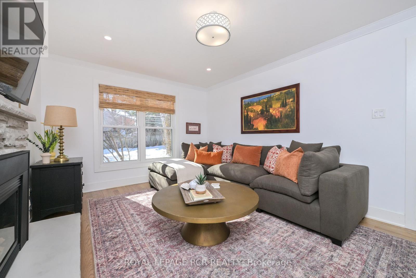 208 Kensington Place, Orangeville, Ontario  L9W 4G5 - Photo 11 - W12803488