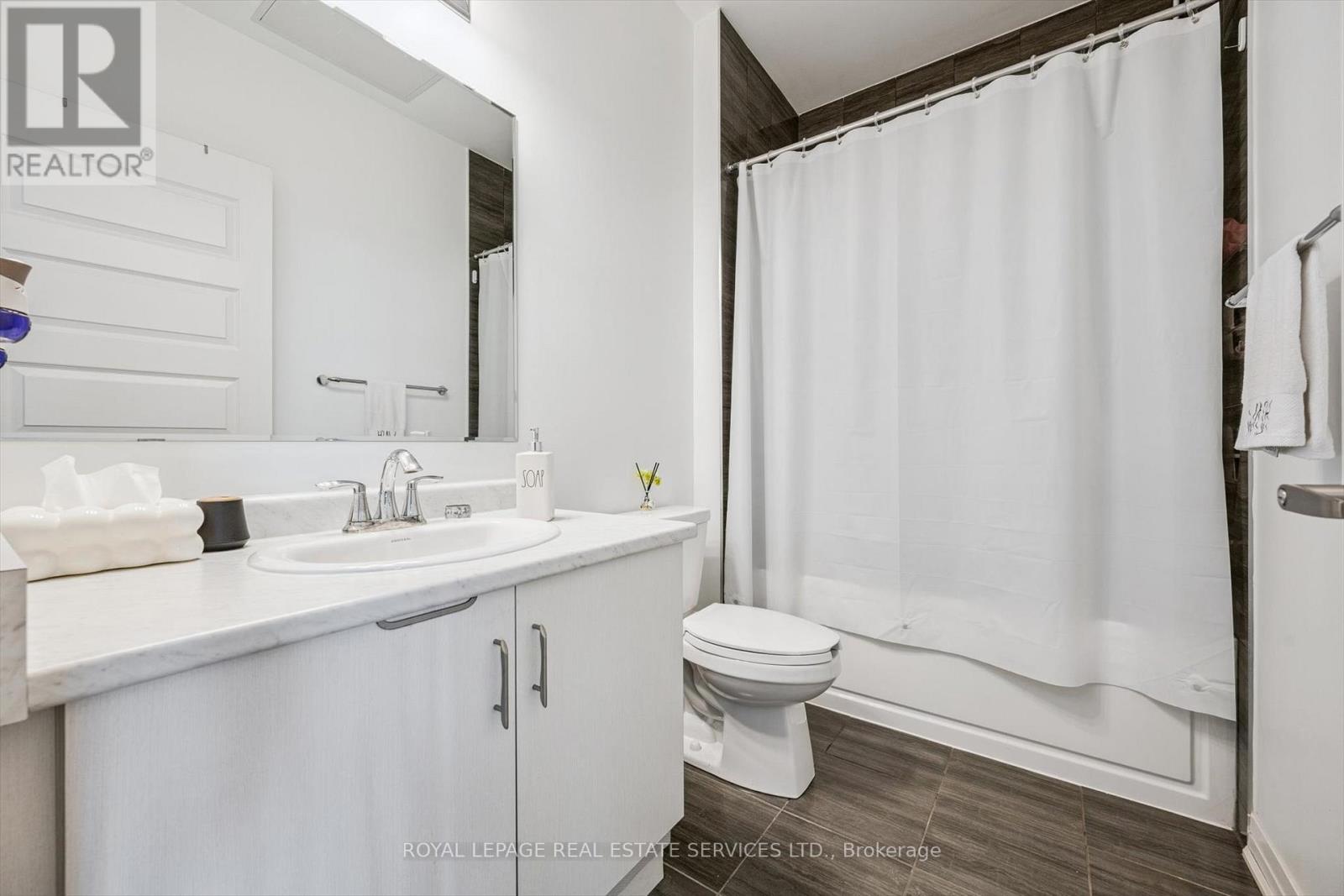 621 - 102 Grovewood Common, Oakville, Ontario  L6H 0X2 - Photo 23 - W12803496