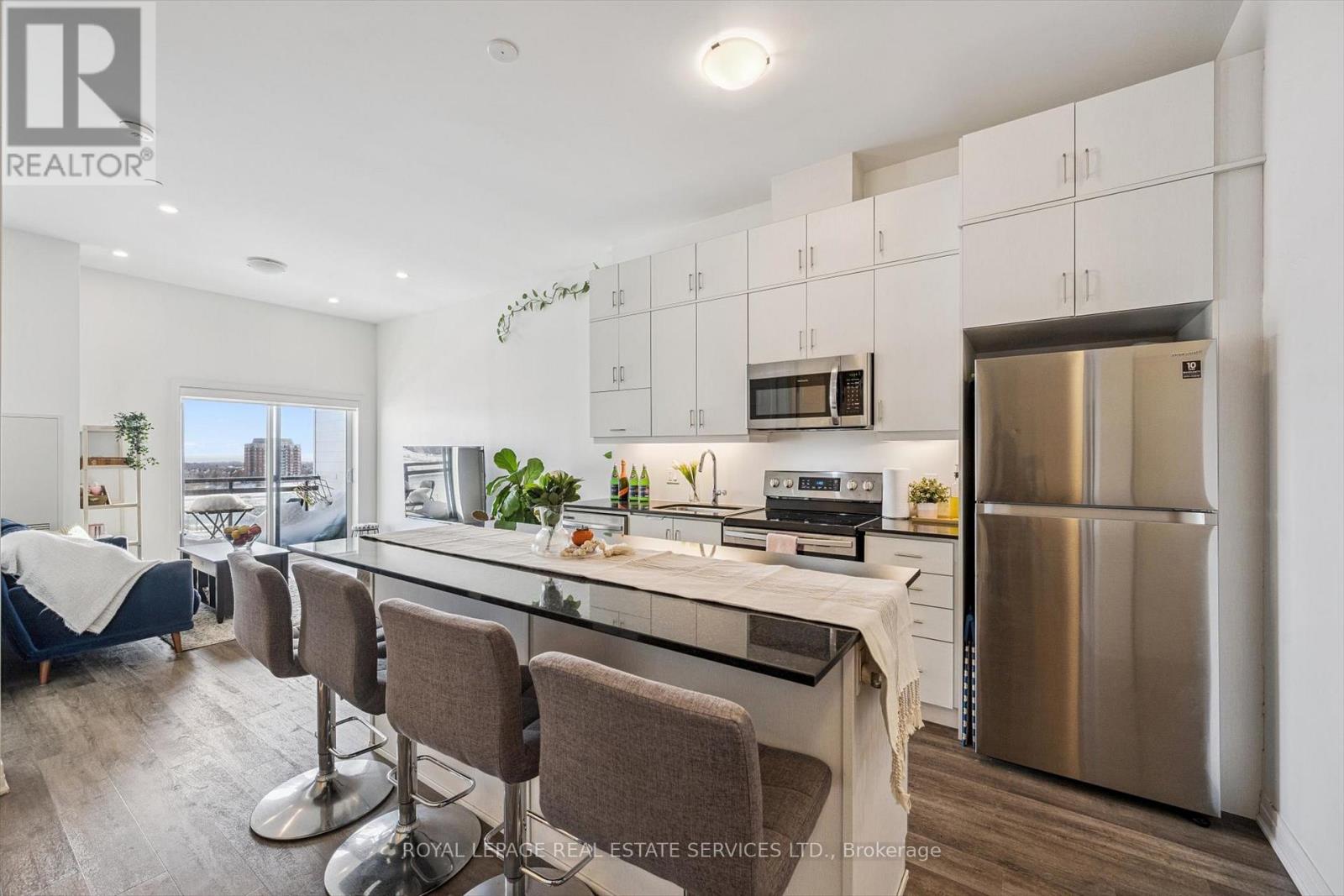 621 - 102 Grovewood Common, Oakville, Ontario  L6H 0X2 - Photo 9 - W12803496