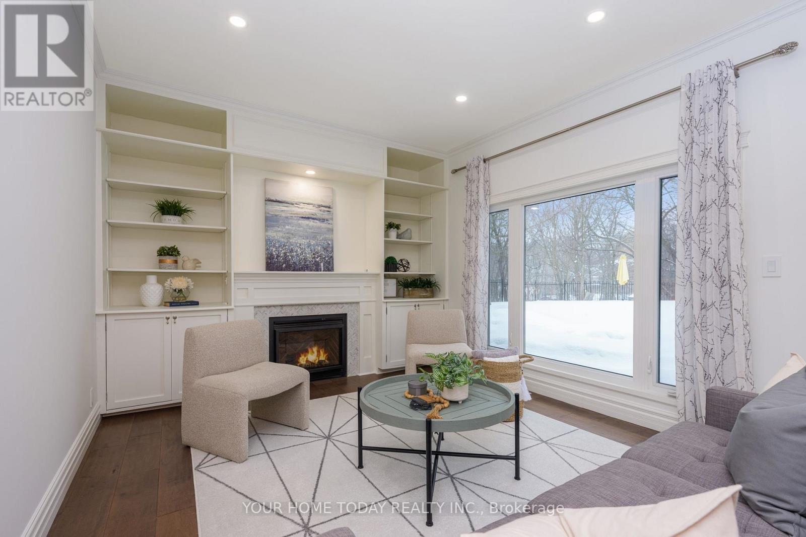 15 Queen Street, Halton Hills, Ontario  L7G 2E3 - Photo 21 - W12803504