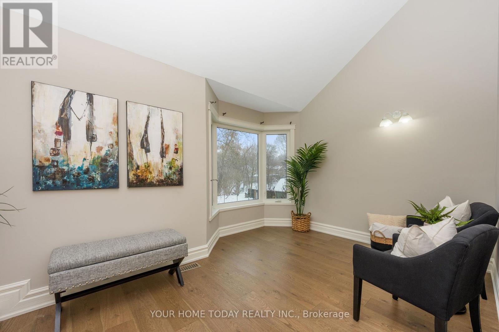 15 Queen Street, Halton Hills, Ontario  L7G 2E3 - Photo 27 - W12803504