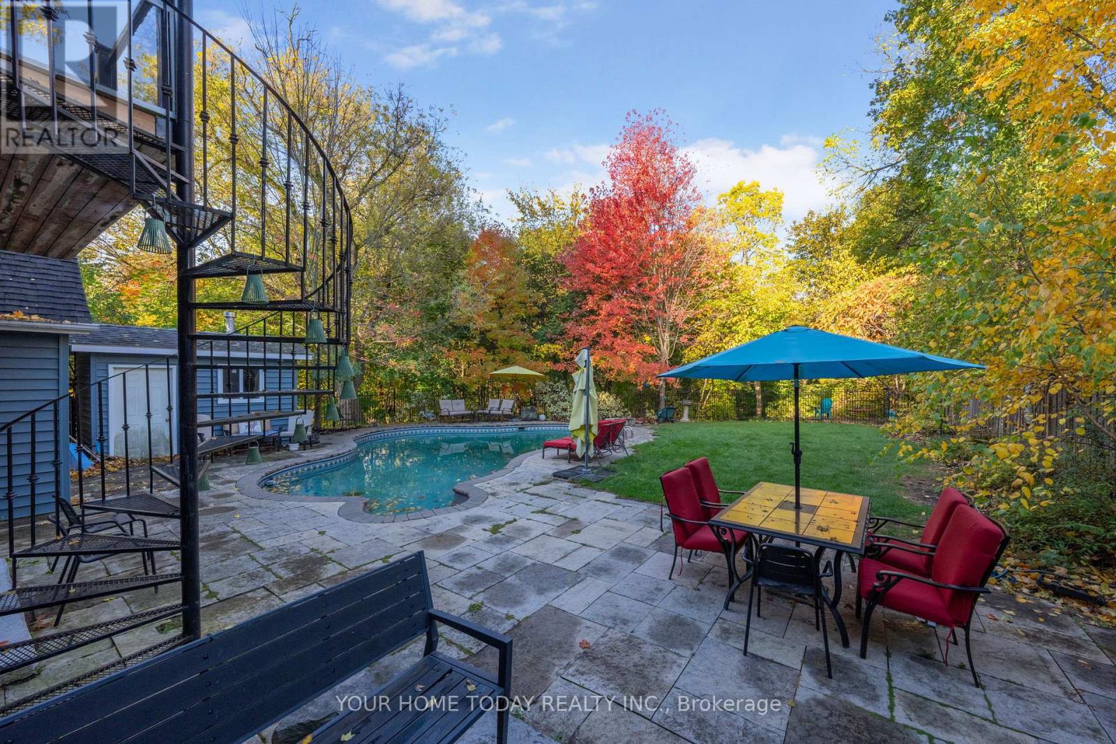 15 Queen Street, Halton Hills, Ontario  L7G 2E3 - Photo 39 - W12803504