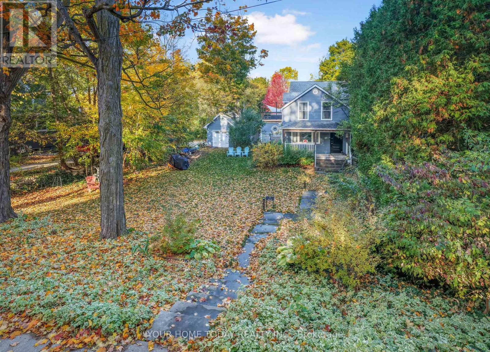 15 Queen Street, Halton Hills, Ontario  L7G 2E3 - Photo 4 - W12803504