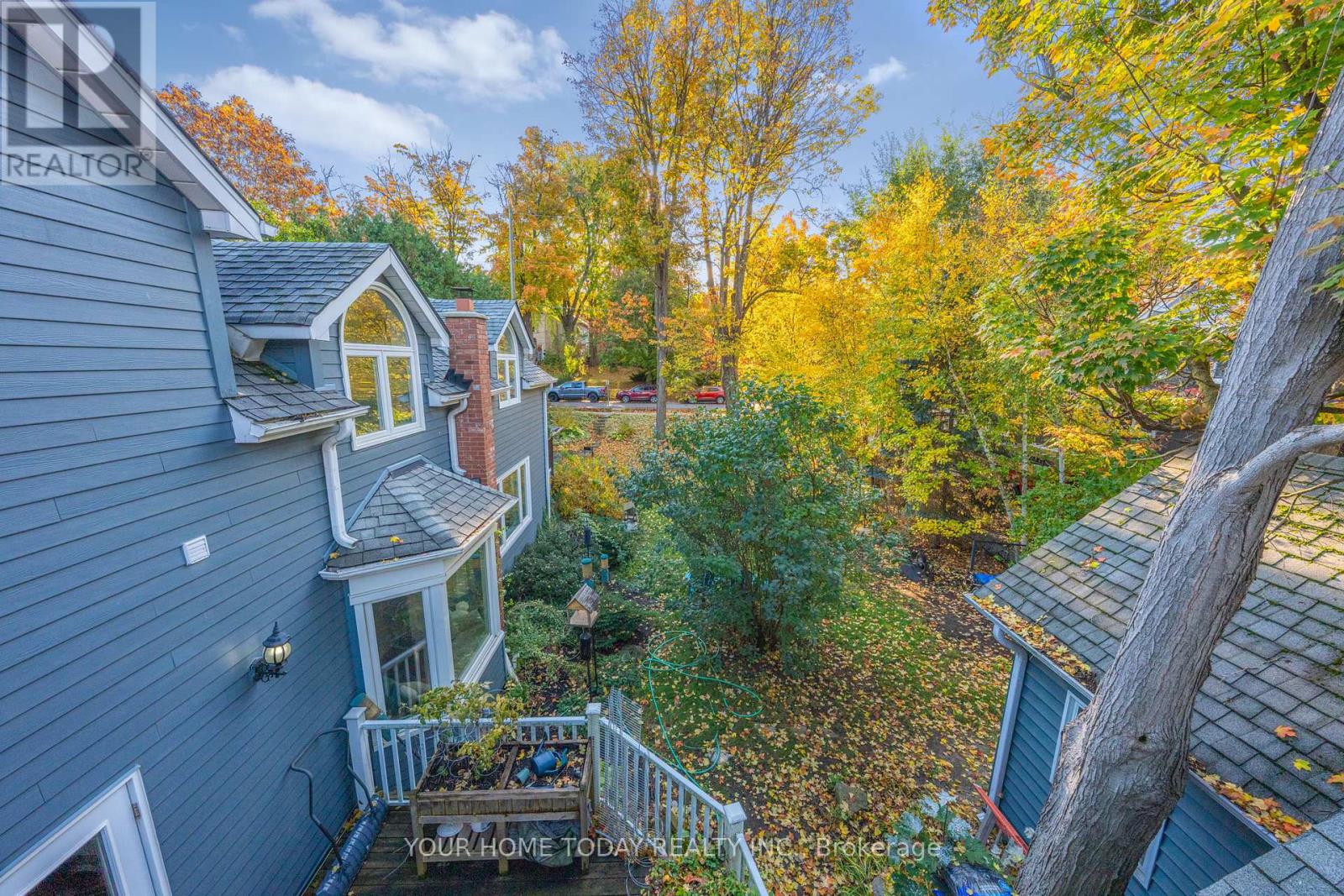 15 Queen Street, Halton Hills, Ontario  L7G 2E3 - Photo 43 - W12803504