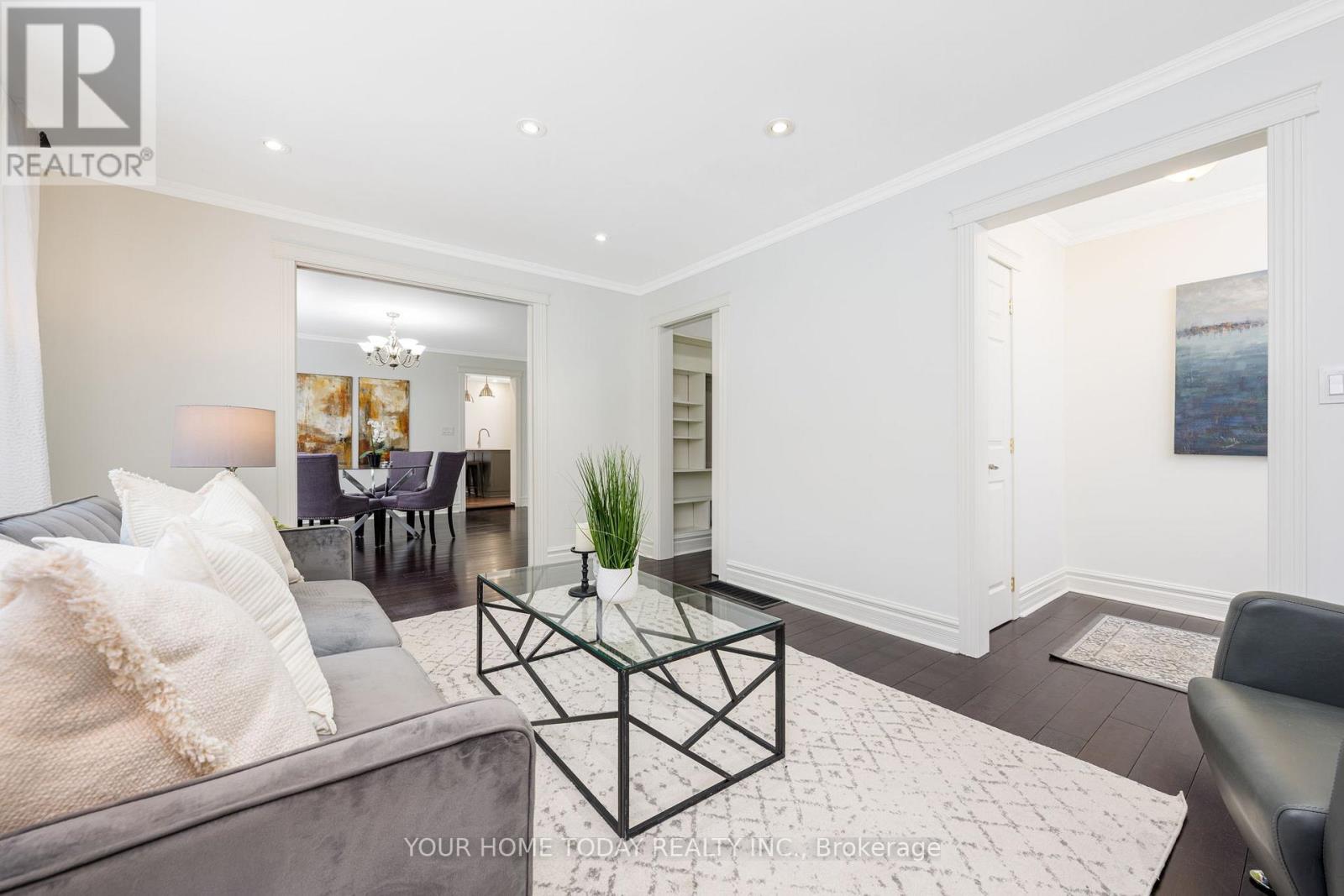 15 Queen Street, Halton Hills, Ontario  L7G 2E3 - Photo 6 - W12803504