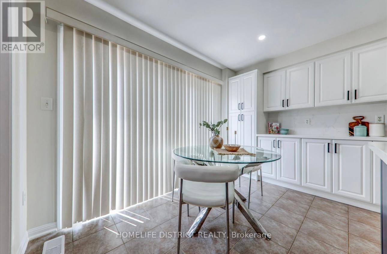 51 Seascape Crescent, Brampton (Bram East), Ontario  L6P 3C5 - Photo 7 - W12803538