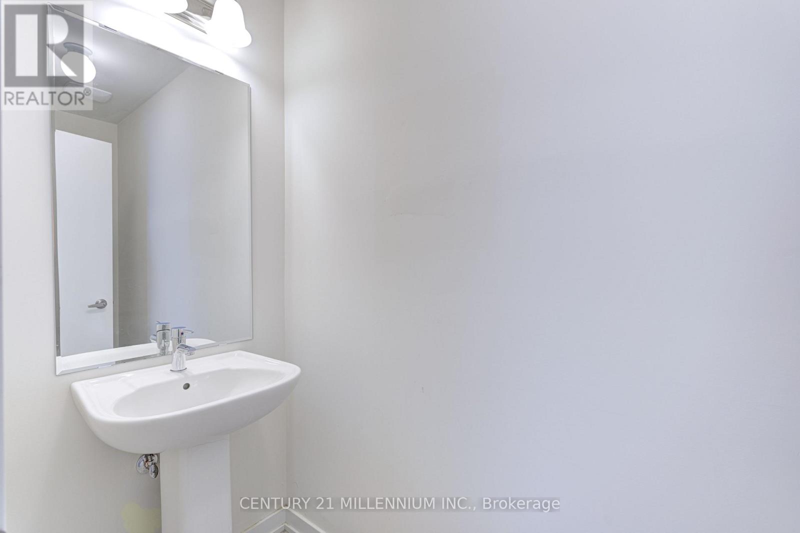 25 Lambert Lane, Caledon, Ontario  L7E 4M5 - Photo 5 - W12803556