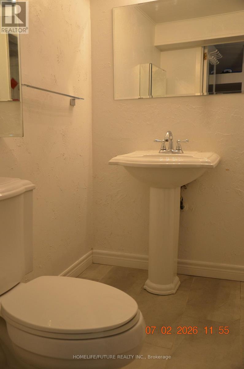 11 Coppermill Drive, Toronto, Ontario  M9W 3Z1 - Photo 8 - W12803562