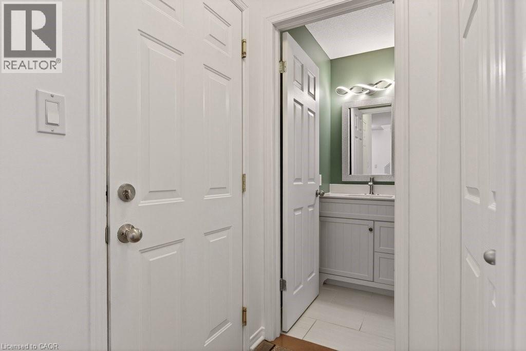 9 Gosling Gardens, Guelph, Ontario  N1G 5H5 - Photo 5 - 40806222